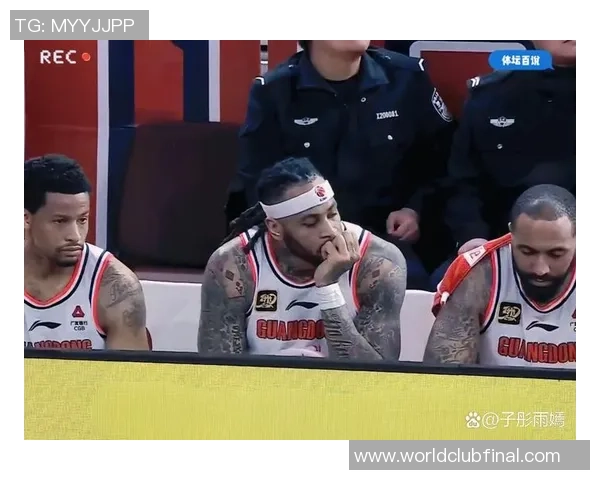 广东队与山西男篮激战正酣精彩直播全程回顾与分析 广东队与山西男篮激战正酣精彩直播全程回顾与分析